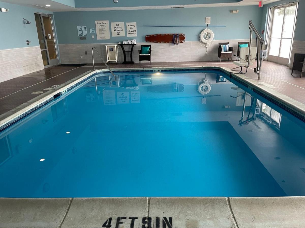Holiday Inn Express Lapeer By Ihg Bagian luar foto