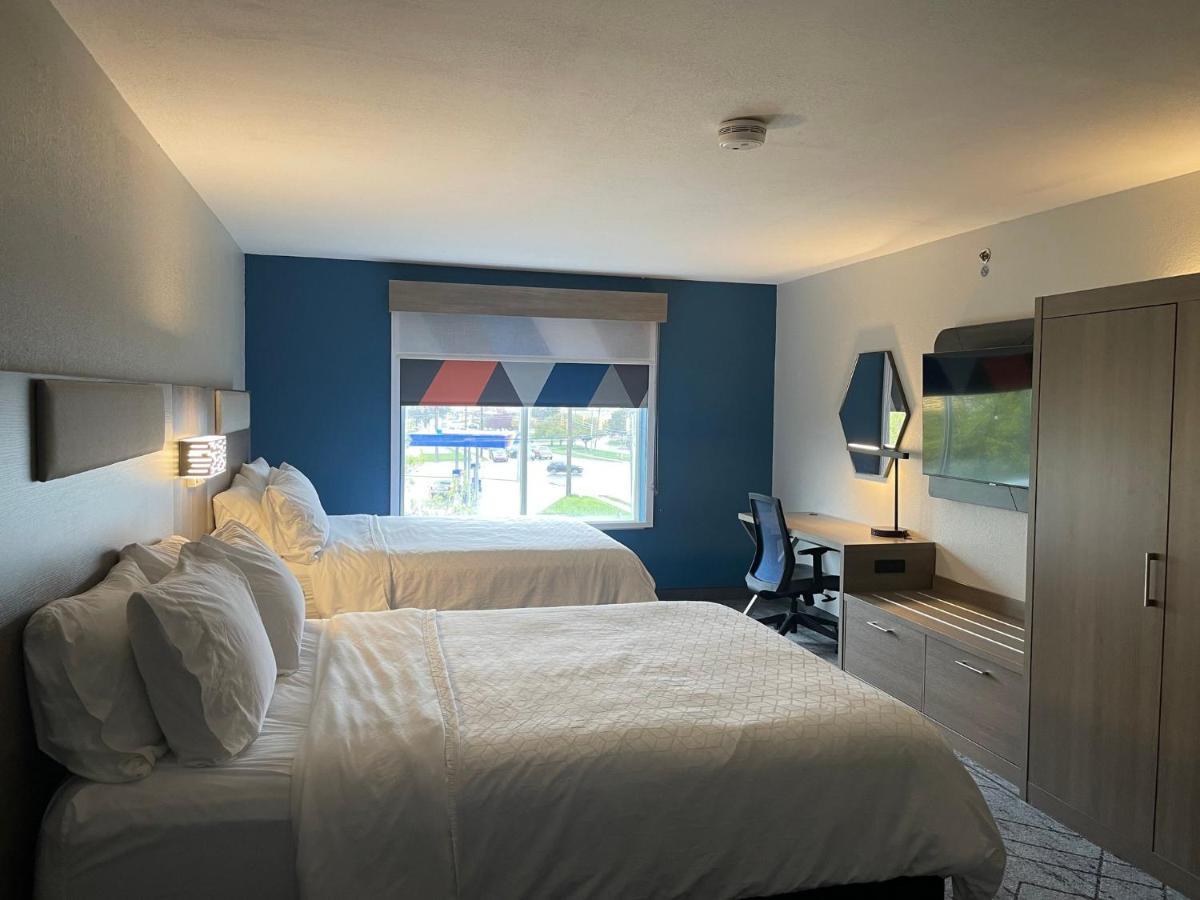 Holiday Inn Express Lapeer By Ihg Bagian luar foto