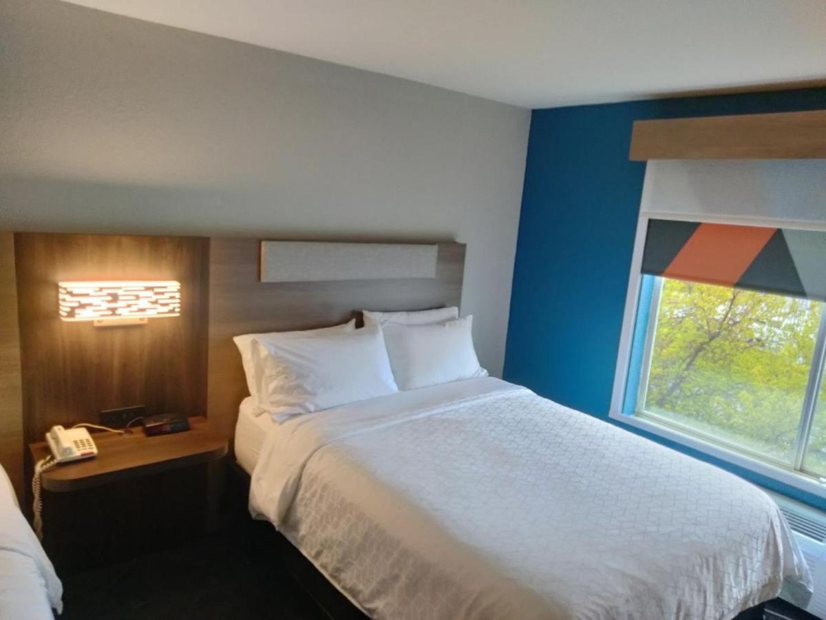 Holiday Inn Express Lapeer By Ihg Bagian luar foto