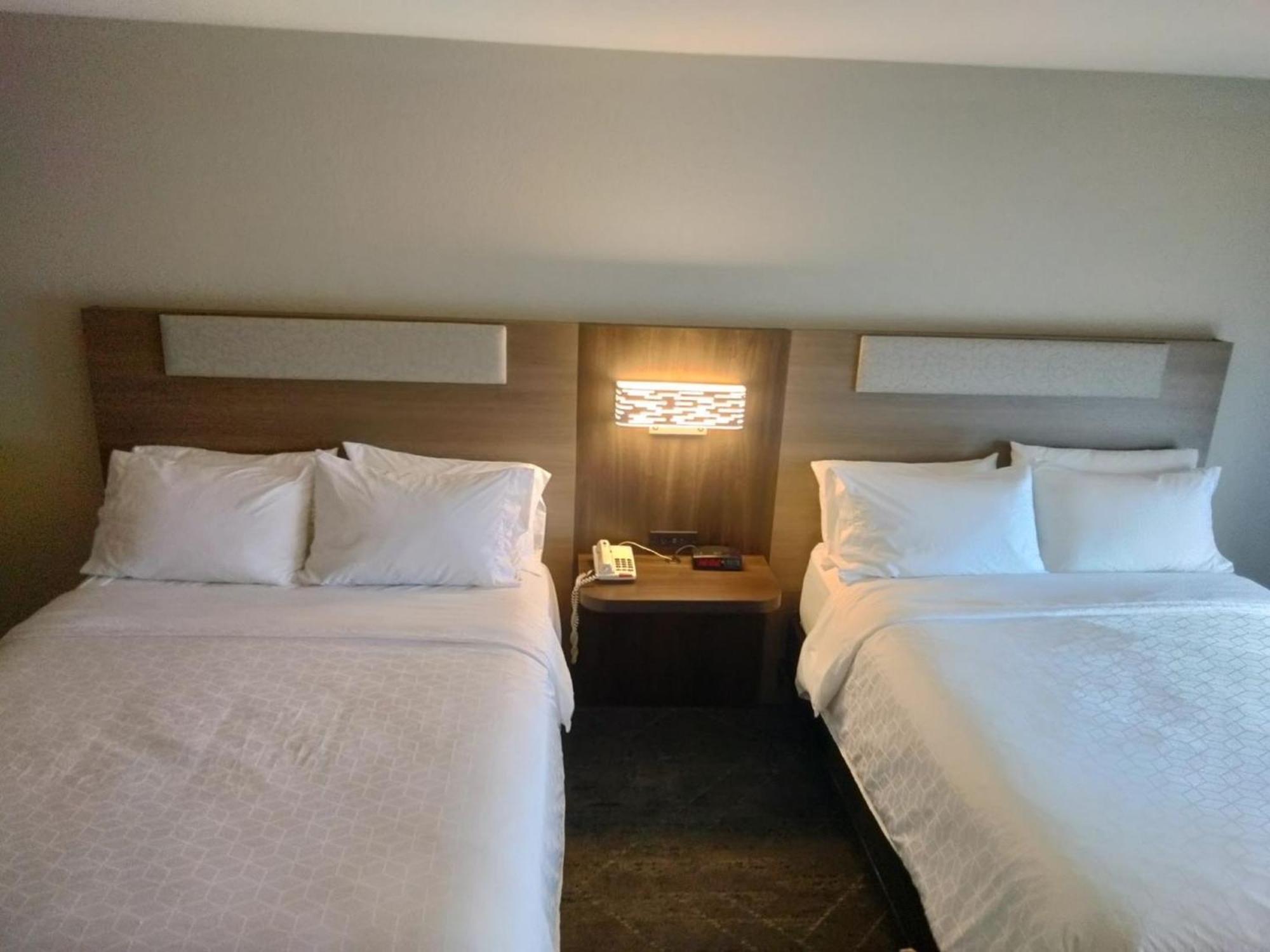 Holiday Inn Express Lapeer By Ihg Bagian luar foto
